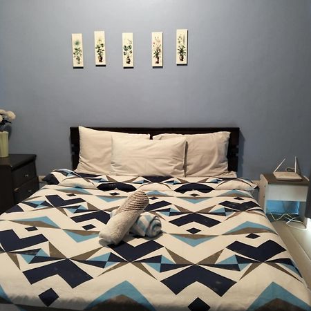Henry'S Newport Condotel Pasay Buitenkant foto