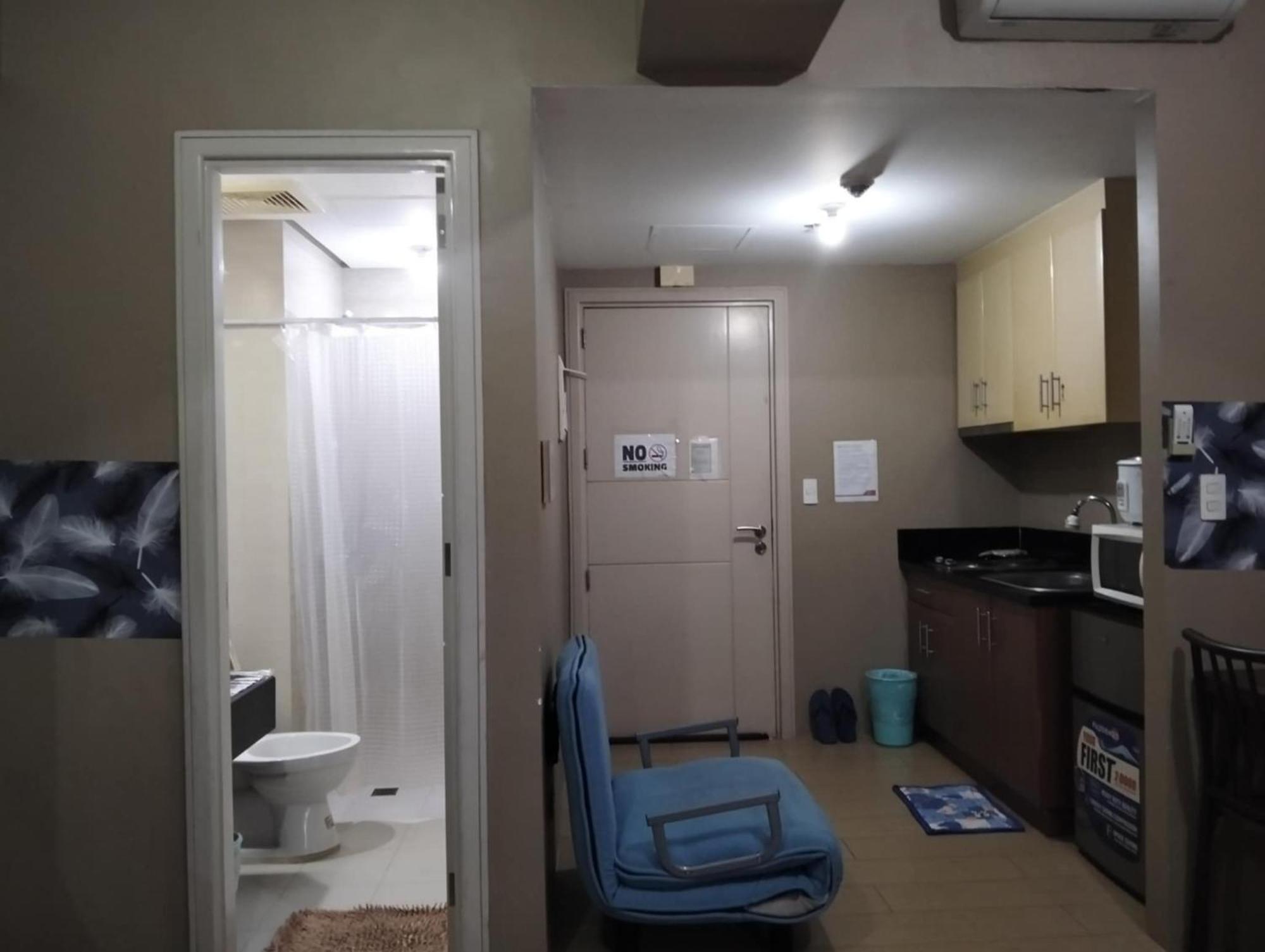 Henry'S Newport Condotel Pasay Buitenkant foto